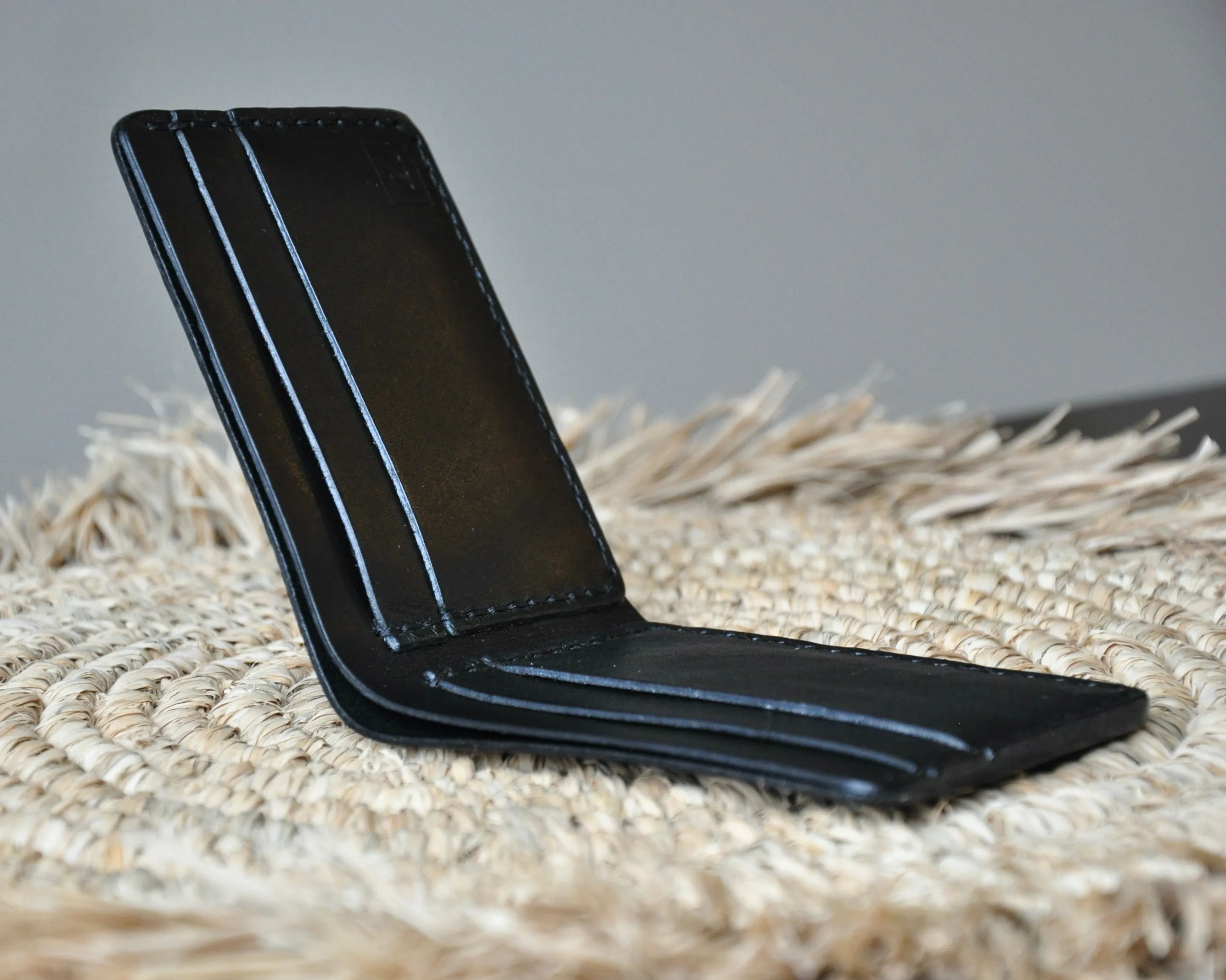 Classic Billfold - Black