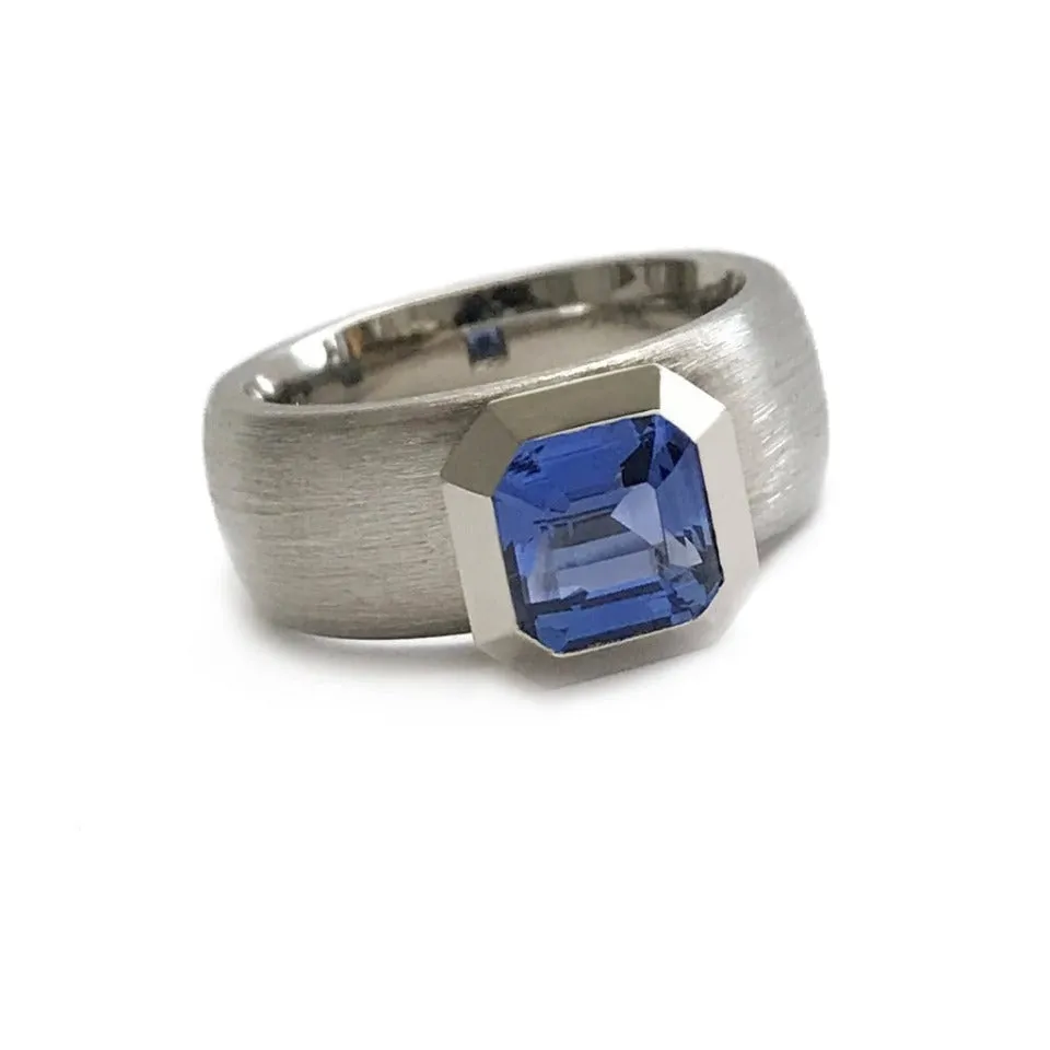 Custom Series 20 | Oblique Fine, Wide Band Ring, Platinum, Blue Sapphire