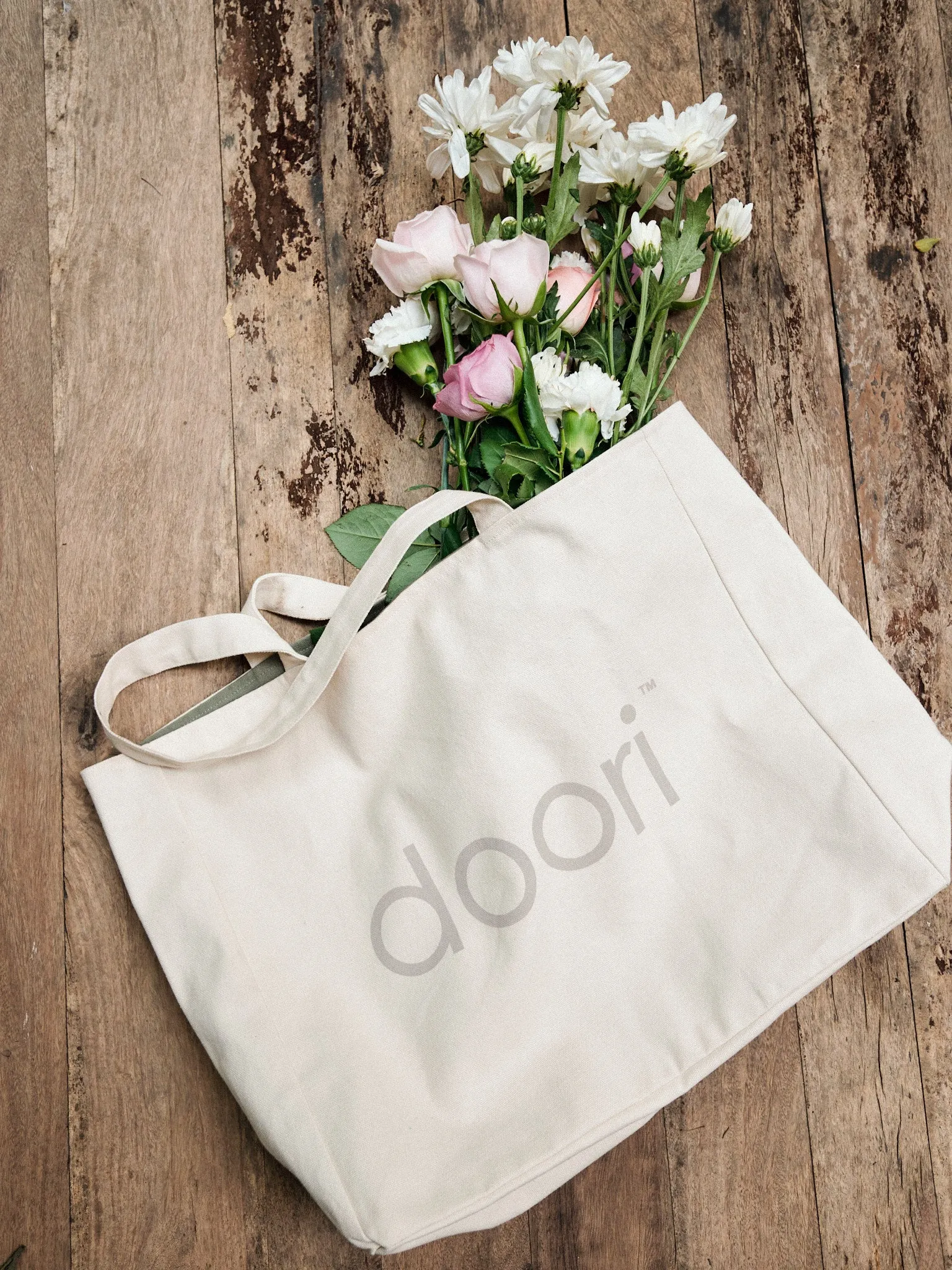 Doori Tote in Chai