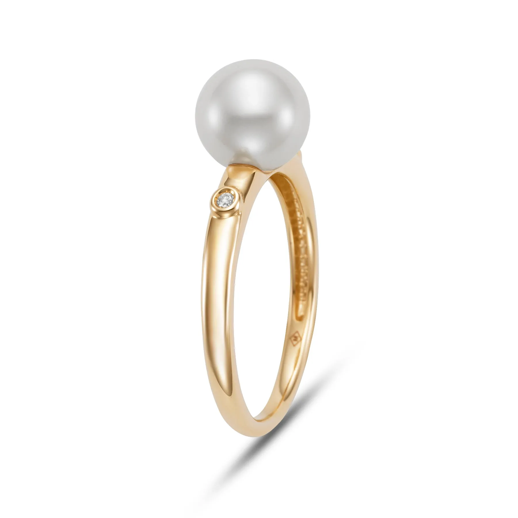 Freshwater Pearl & Diamond Bezel Castone Mia Ring