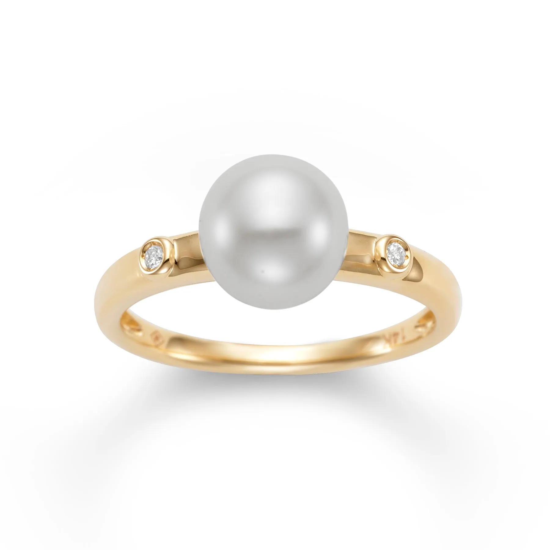 Freshwater Pearl & Diamond Bezel Castone Mia Ring
