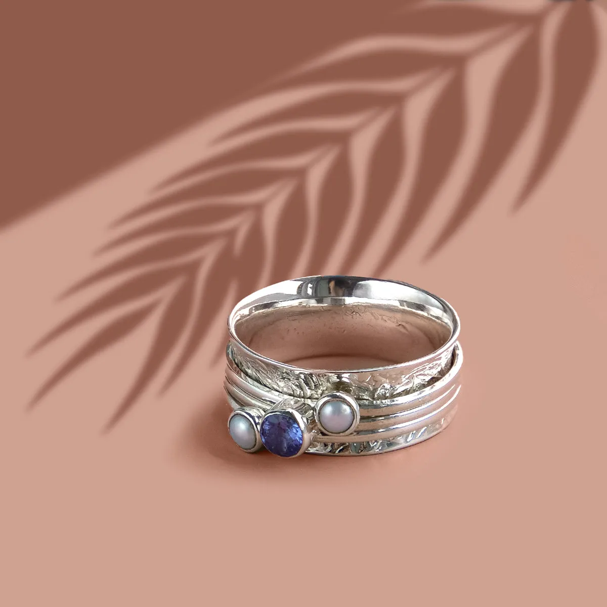 Holi Tranquility Spinning Ring